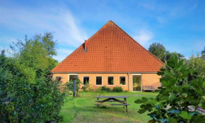 de Opkikker Riant vakantiehuis met jacuzzi in Giethoorn